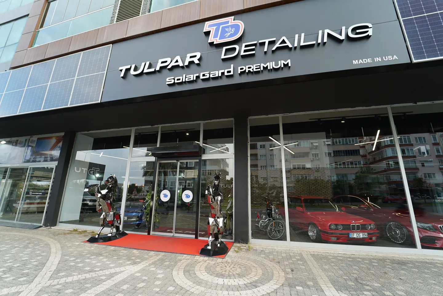 TULPAR DETAILING Solar Gard Premium tabelası